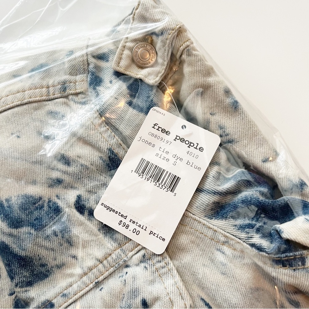 Free People Rumors Denim Jacket in Jones Tie Dye Blue - Picture 7 of 11